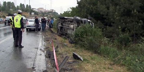 Ya ve kaza stanbul trafiini kilitledi