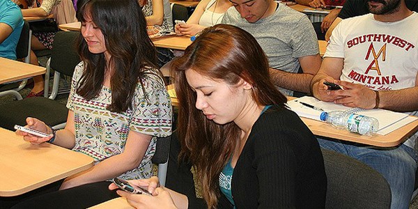 Kısa mesajlı üniversite eğitimi