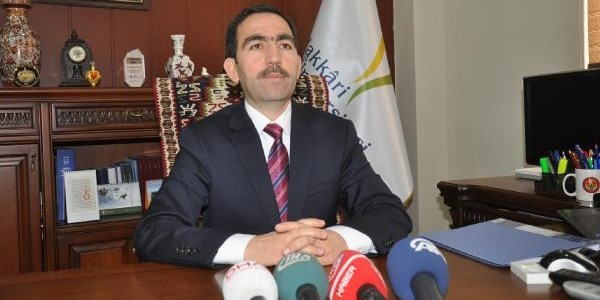 Çetinsaya, Hakkari yolundan döndü
