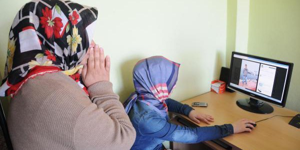 Köpekten kaçarken otobüsün altında kaldı