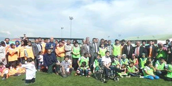 Bingöl'deki engelliler gönüllerince eğlendi