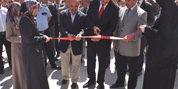 Kur'an Kursları yararına kermes açıldı