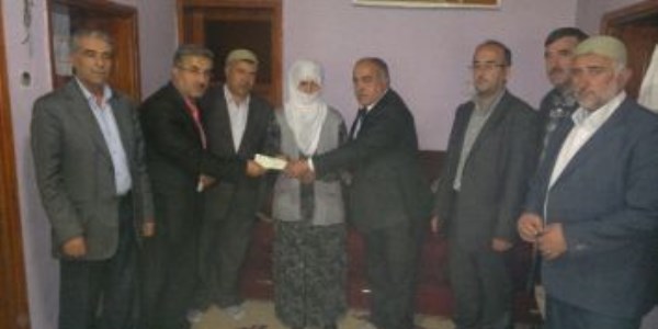 Diyanet-Sen'den kazada ölen imamın ailesine 15 bin TL
