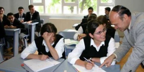 Öğretmene sormadan başka okulla ilişkilendirme yapılmamalı
