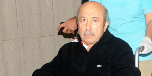 Eski Maliye Bakanı Unakıtan böbrek nakli oldu
