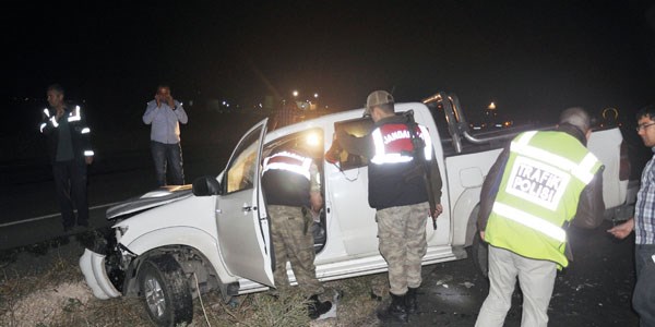 Polis aracı kaza yaptı: 2'si polis 4 yaralı