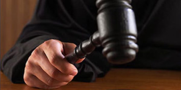 Başbakana hakaret ettikleri iddia edilen 17 liseliye 2 yıl hapis istemi