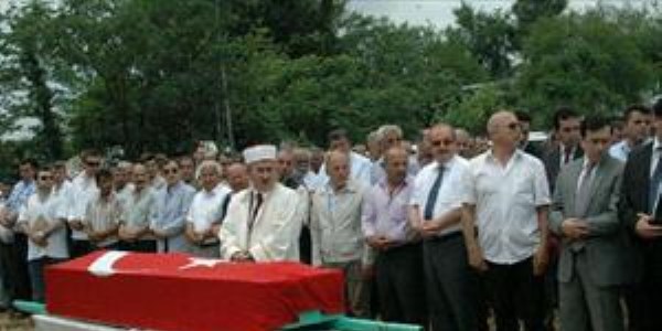 Kalp krizi geçirerek ölen savcı toprağa verildi