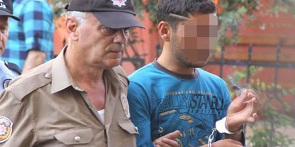 Eski pideciyi soyan gençler tutuklandı