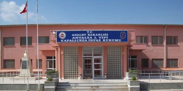 CHP'den Antalya'daki cezaeviyle ilgili rapor