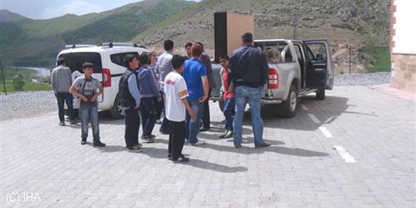 Minik yürekler ikinci kütüphaneyi kurdu