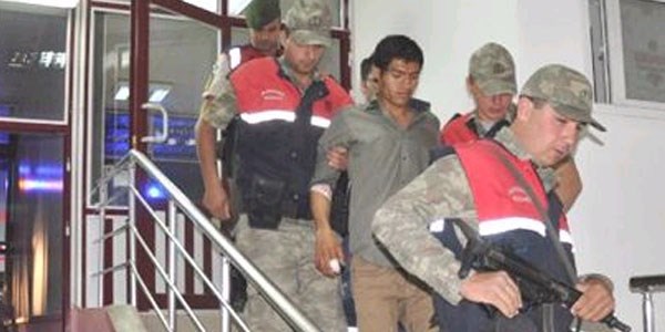 Ailesini katleden Afganlı genç, cezaevinde intihara kalkıştı