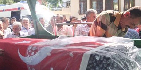 Kazada yaralanan öğretmen öldü