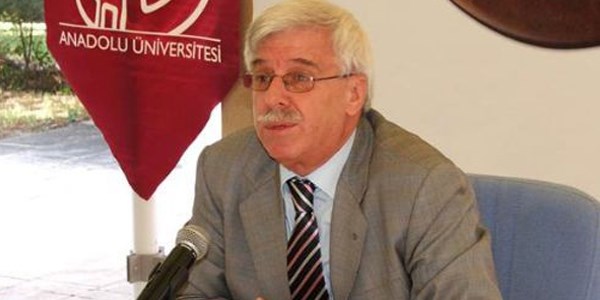 Rektör Aydın: AÖF'de bütünleme olmaz