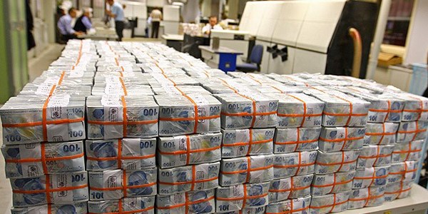 Faizler yüzde 6'nın altını gördü