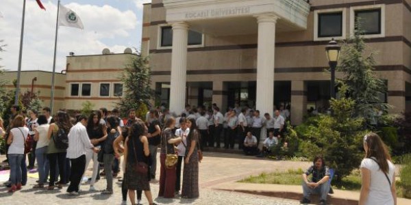 Kocaeli Üniversitesi'nde gerginlik