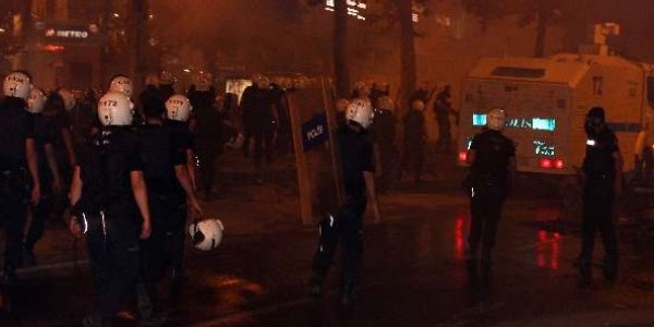 İstanbul'da gözaltı sayısı 422'ye çıktı