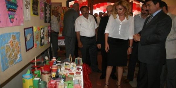 Okuldan 800 eserli sergi