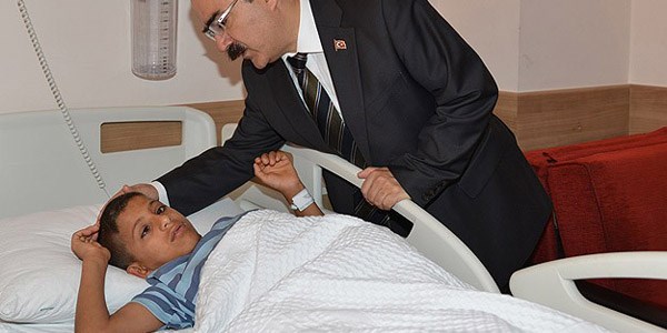 Adana'da eylemciler 12 yaşındaki çocuğu köprüden düşürdü