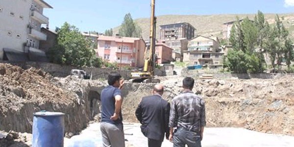 Hakkari 70 tonluk iş makinesine kavuştu