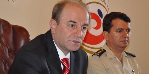 Vali'den eli sopalı sivil polis açıklaması