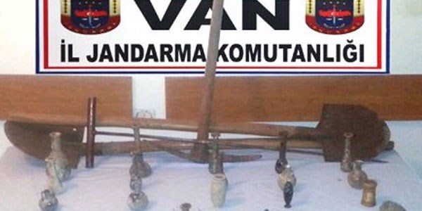 Jandarmadan kaçak tarihi eser operasyonu