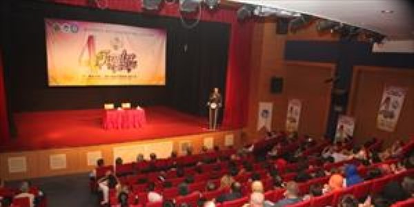 Öğrencilerin başarısı ödüllendirildi