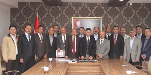 Dershane müdürlerine başarı belgesi verildi