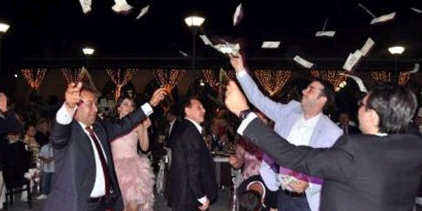 Saime Sultan Yalısında masal gibi düğün