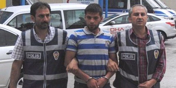 Yaşlı kadını adım adım izleyip, emekli maaşını çaldı