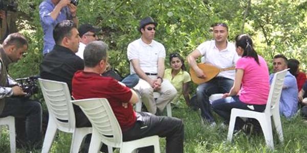 Üniversite öğrencileri Şemdinli Dağlarında piknik yaptı