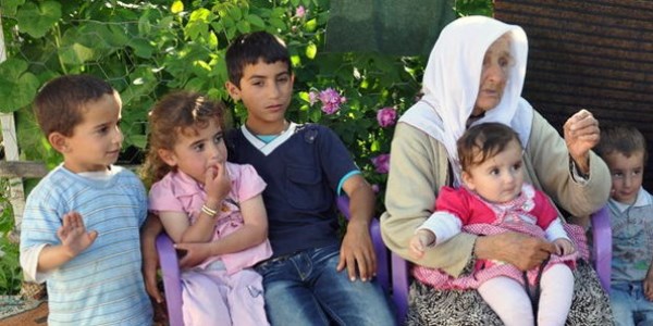 121 yaşındaki Sıdıka ninenin 180 torunu var