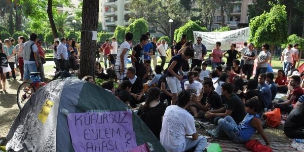 Adana Atatürk Parkı'nı eylem alanına dönüştürdü