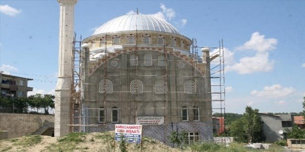 Yarım kalan cami yardım bekliyor
