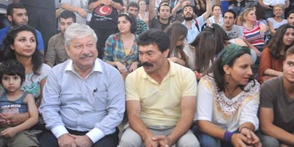 Antalya'dan Taksim'e salsa danslı destek