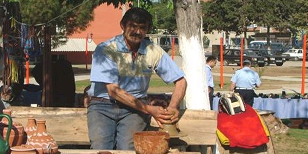 300 yıllık dede mesleğini yaşatıyor