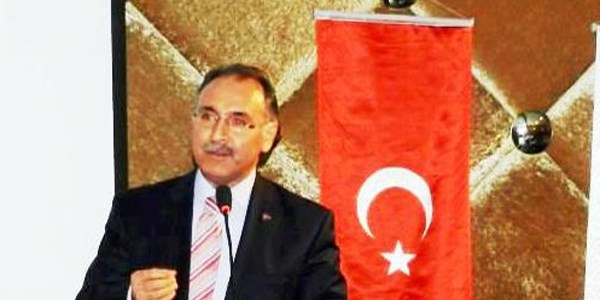Öğretmenin seminerini tatile gideceği yerde geçirmesine şartlı destek