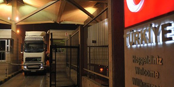 Gümrüklerdeki işlemlerde 'ilk bir dakika' hızı