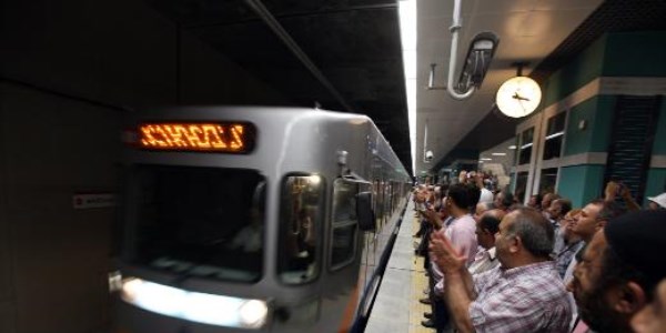 İstanbul'un yeni metrosu açıldı