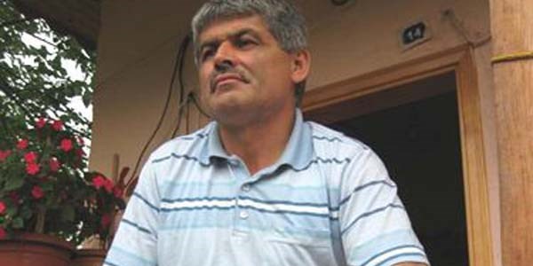 Kaybettiği nüfus cüzdanıyla şirketler açılınca ismini değiştirdi