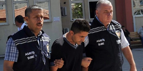 Eşini öldüren zanlı adliyede