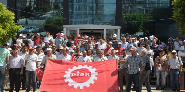 Atakum Belediyesi çalışanları iş bıraktı