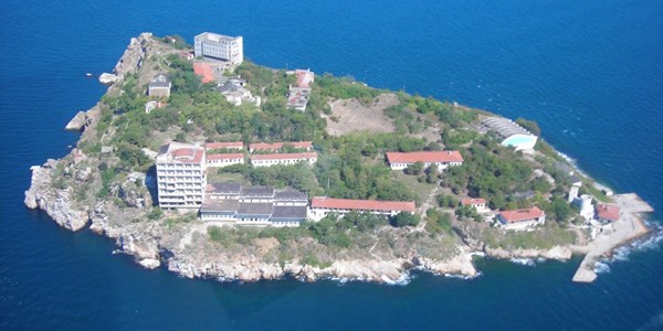 Yassıada'nın imar değişikliklerine onay