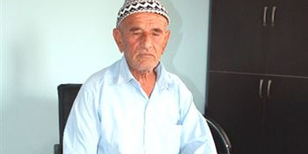 Hava tahminleriyle beldedeki çiftçilere yön veriyor