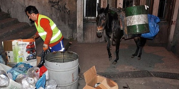 'Merdiven kentin' çöpçü katırları