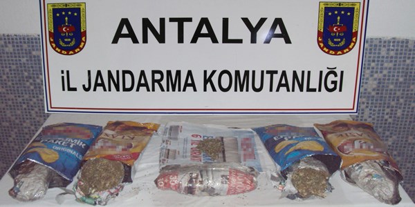 Yolcu otobüsünde esrar ele geçirildi