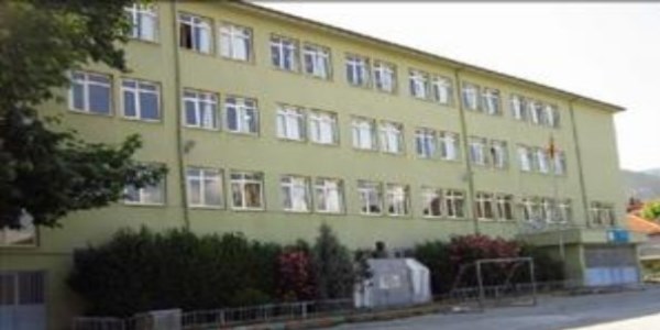 Öğrenciye 'ben eşeğim' yazısı asan öğretmen görevden alındı