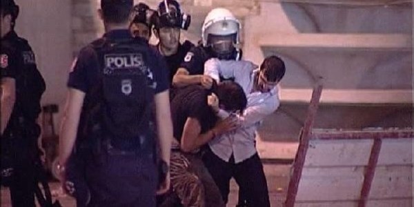 Gezi olaylarındaki polis açığa alındı