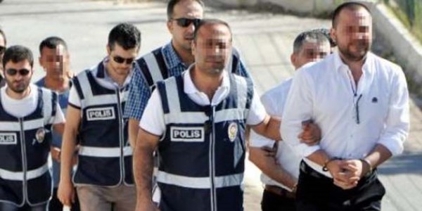Polis kürtaj odasını bastı!