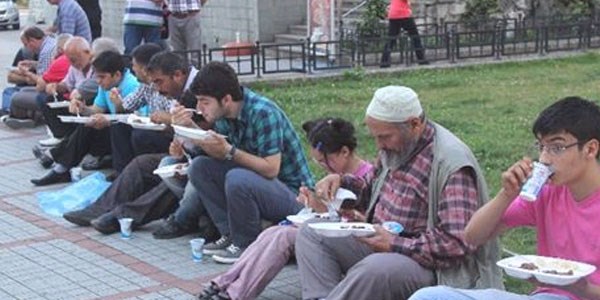 Rize'de ilginç protesto